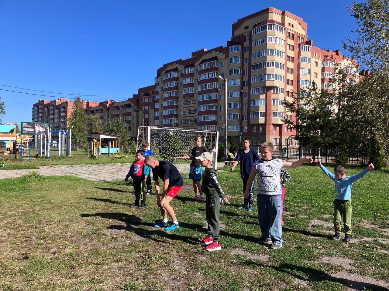 В выходные дни ребята поучаствовали в спортивно-интеллектуальной игре "Только вперёд!". 