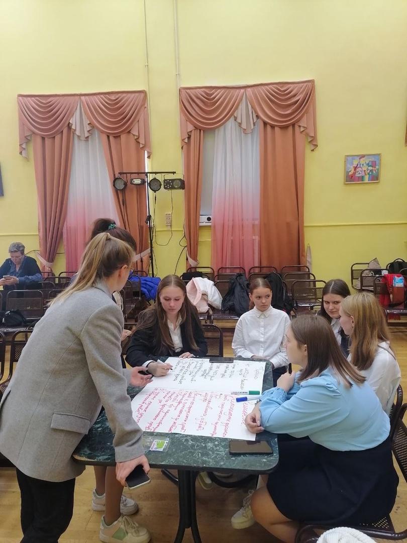 В Никольском ресурсном центре прошла встреча инициативных групп учащихся из всех школ г.Никольского 
