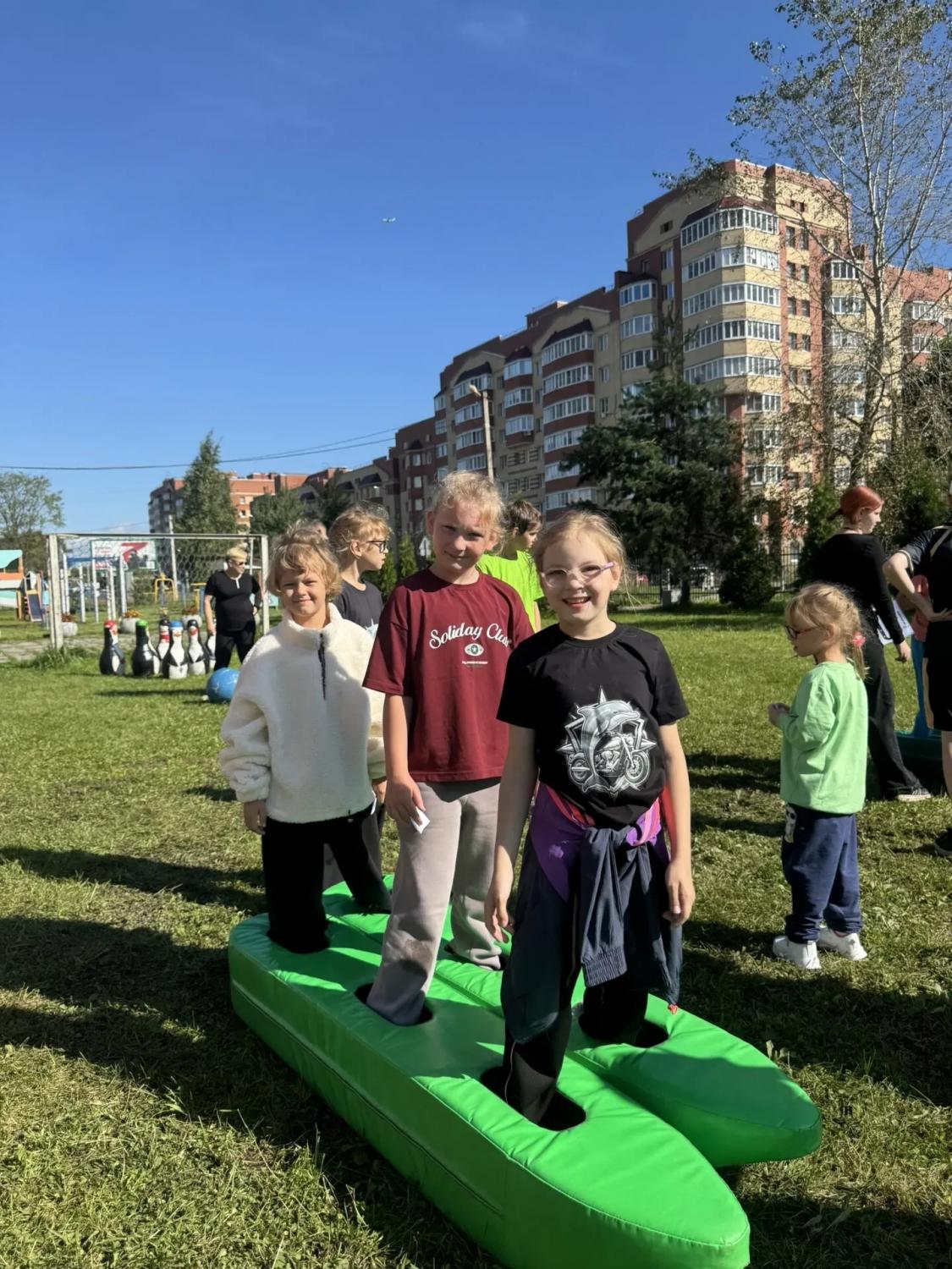 В Никольском ресурсном центре прошел день, который запомнится надолго. К нам приехали друзья-энтузиасты во главе с Юлией, и с этой минуты привычный ритм жизни сменился на шумный, весёлый и немного суматошный. В Никольском ресурсном центре прошел день, который запомнится надолго. К нам приехали друзья-энтузиасты во главе с Юлией, и с этой минуты привычный ритм жизни сменился на шумный, весёлый и немного суматошный.