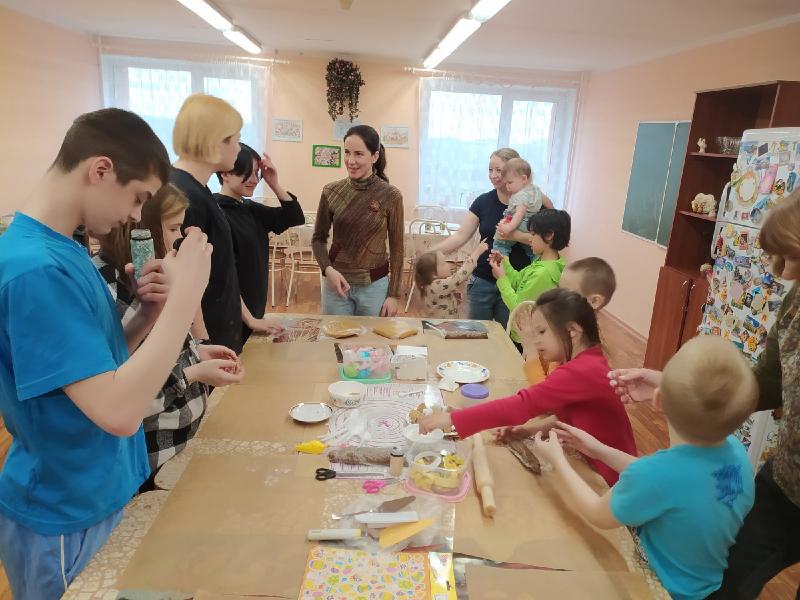 Кулинарный мастер-класс "Пасхальный пряник" от БФ "Помощь детям"