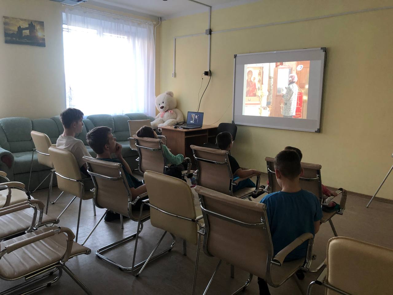 Краткий обзор воспитательских часов за выходные дни