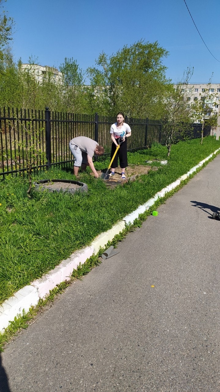 Сезонные работы на нашем огородном участке.