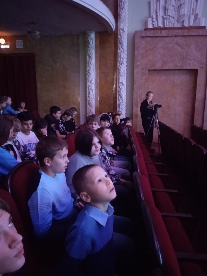 30 октября 2024 года в культурном центре "Троицкий" состоялся гала-концерт Первого открытого очного фестиваля экологической культуры и искусства «Тебе вручаются крылья» среди воспитанников организаций для детей-сирот и детей, оставшихся без попечения роди