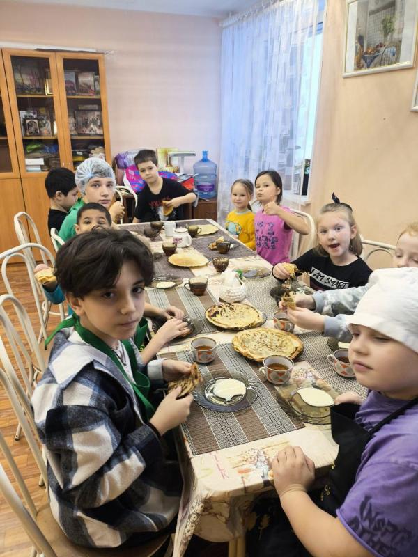 Ещё один простой и вкусный рецепт осваивали ребята 