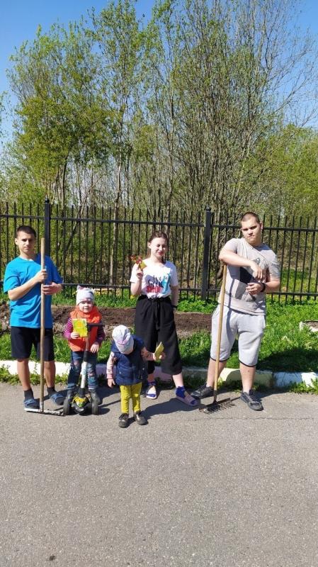 Сезонные работы на нашем огородном участке.
