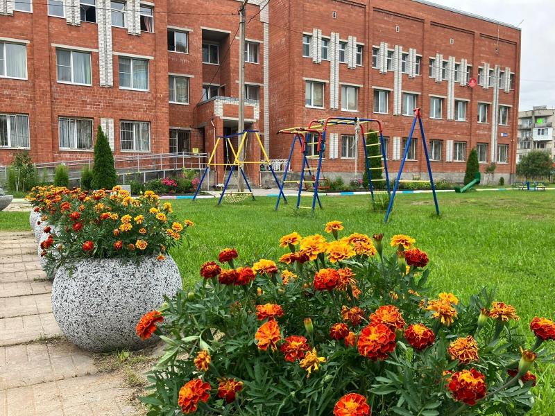 Преобразилась и наполнилась новыми красками территория нашего Никольского ресурсного центра! 