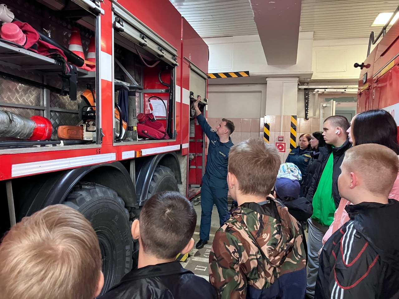 Экскурсия в пожарную часть № 111 им. Е.В. Рукавишникова (г.Никольское)