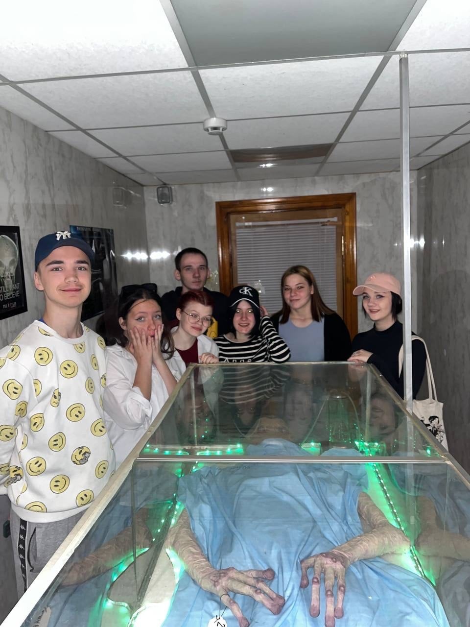 Ребята из стажировочной квартиры посетили детективный квест «Секретные материалы»