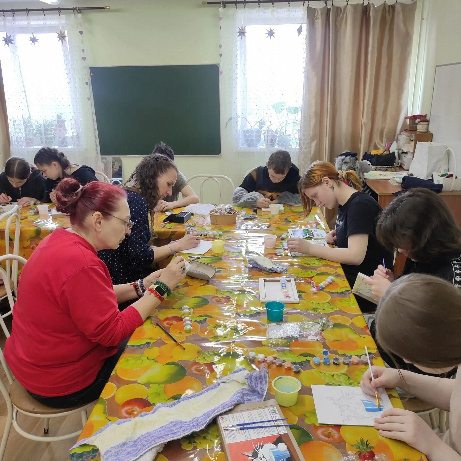 К нам в Никольский ресурсный центр приехали волонтёры АНО «Центр социальной поддержки и добровольчества «Созидатели». 
